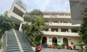 Arun Modern Public Senior Secondary School, Brijpuri, Delhi School Building