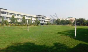 Guru Nanak Public School, Pushpanjali Enclave, Pitampura, Delhi
