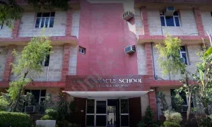 The Pinnacle School, Panchsheel Enclave, Delhi School Building