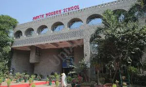 Mamta Modern Senior Secondary School, Vikaspuri, Delhi School Building