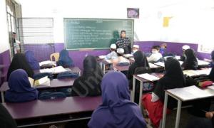 Noor English High School