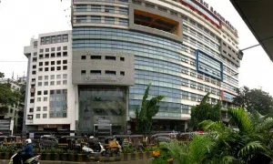 Ramniwas Bajaj English High School, Malad West, Mumbai School Building