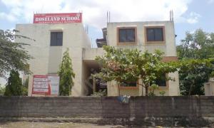 Roseland School