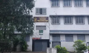 Aranyeshwar English Medium School, Parvati Paytha, Pune School Building
