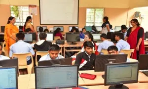 Laxmanrao Apte Junior College, Deccan Gymkhana, Pune