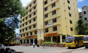 Sona 'I' English Medium High School And Science Junior College, Hadapsar, Pune Science Lab