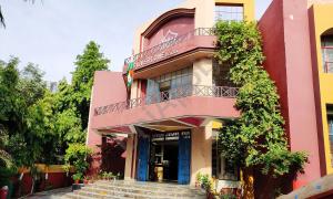 Silvertone School, Sector 47, Noida