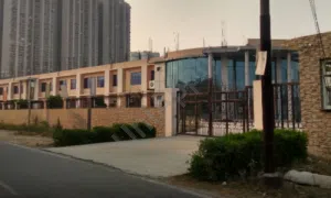 Vanasthali Public School, Zeta 1, Greater Noida School Building
