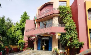 Silvertone School, Sector 47, Noida School Building