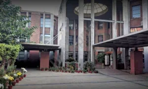 Step By Step School, Sector 132, Noida School Building