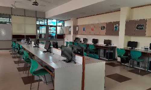 Salwan Public School, Rajendra Nagar, Delhi Computer Lab