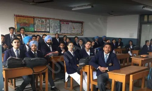 Guru Harkrishan Public School, Karol Bagh, Delhi Classroom