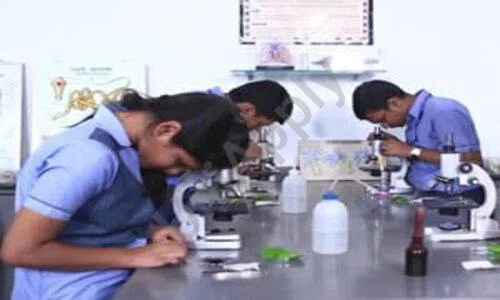 Vivekanand School, Anand Vihar, Delhi Science Lab 1