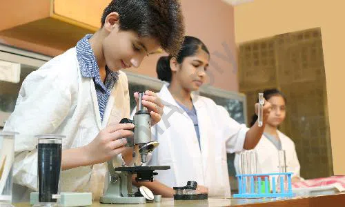 St. Andrews Scots School, Jagat Puri, Krishna Nagar, Delhi Science Lab