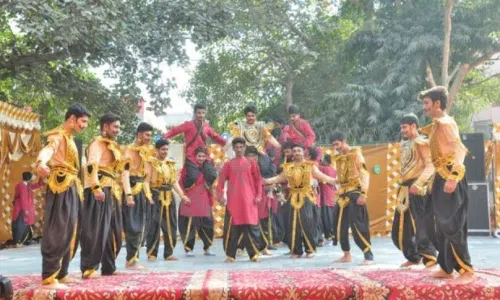 Arunodaya Public School, Karkardooma, Delhi Dance