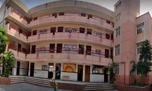 Rishabh Public School, Mayur Vihar Phase 1, Delhi School Building 1