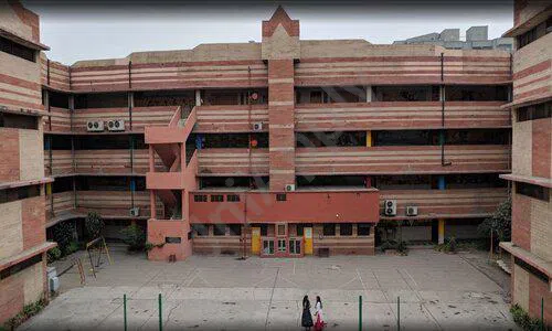 St. Lawrence Convent Senior Secondary School, Geeta Colony, Delhi School Building 2