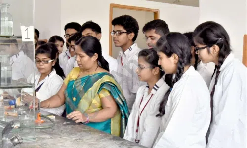 Dashmesh Public School, Vasundhara Enclave, Delhi Science Lab