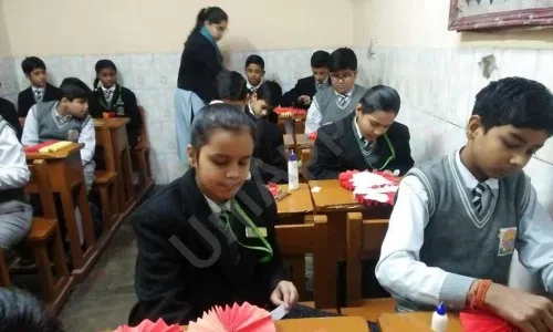 Happy English School, Geeta Colony, Delhi Classroom 1