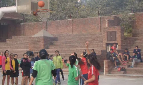 Mother's Global School, Preet Vihar, Delhi Outdoor Sports