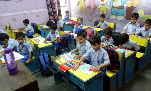 Vivekanand Public School, Anand Vihar, Delhi Classroom