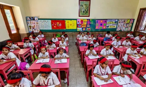 Convent of Jesus and Mary, Ashok Place, Connaught Place, Delhi Classroom 1