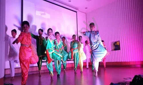 The Union Academy Senior Secondary School, Delhi Dance