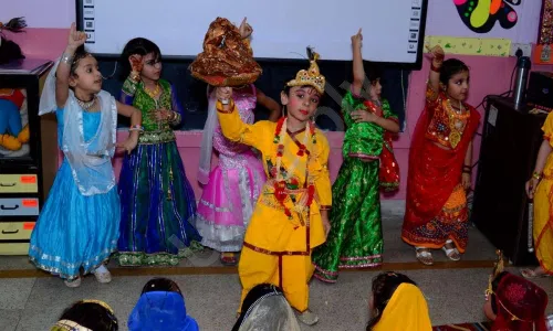 Lilawati Vidya Mandir Senior Secondary School, Shakti Nagar, Delhi Dance