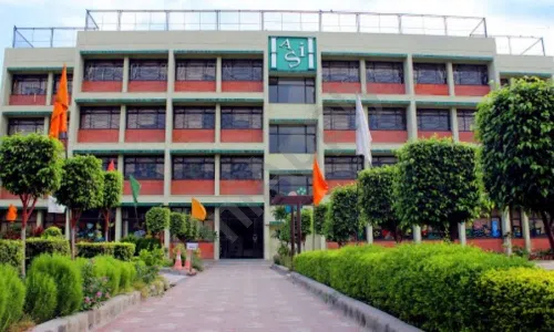 Arwachin International School, Dilshad Garden, Delhi School Building