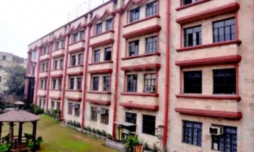 Flora Dale Senior Secondary School, Dilshad Garden, Delhi School Building