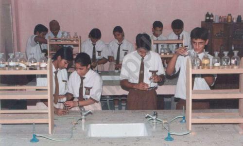 St. Stephen's Senior Secondary School, Pitampura, Delhi Science Lab