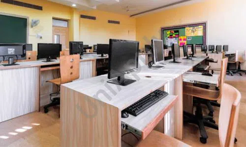 Maxfort School, Sector 23, Rohini, Delhi Computer Lab