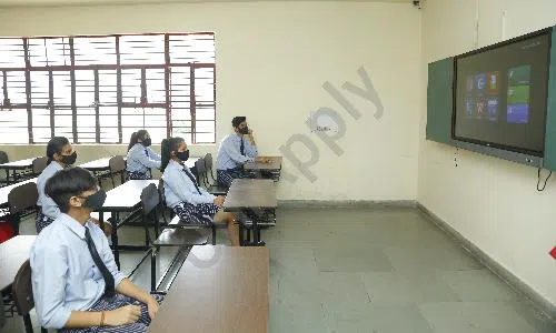 Vidya Bharati School, Sector 15, Rohini, Delhi Classroom
