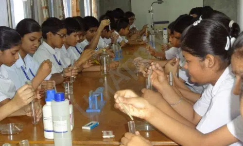Arya Model School, Adarsh Nagar, Delhi Science Lab