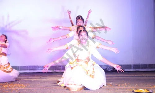 B.V.M. Model School, Rajeev Nagar, Begumpur, Delhi Dance