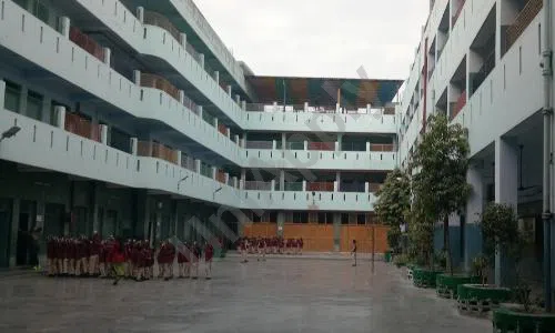 Sri Guru Nanak Public School, Adarsh Nagar, Delhi School Building