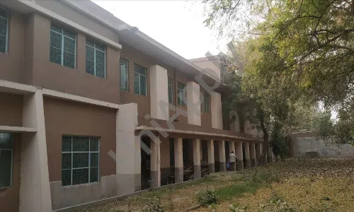 Ravindra Public School, Pitampura, Delhi School Building