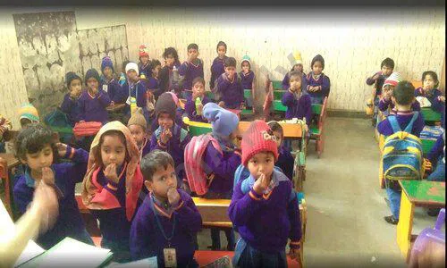 SRP Public School, Prem Nagar, Kirari Suleman Nagar, Delhi Classroom