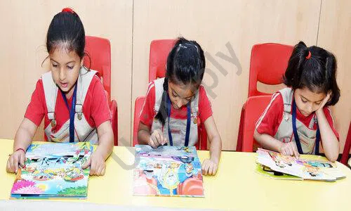 Maxfort School, H-block, Pitampura, Delhi Library/Reading Room