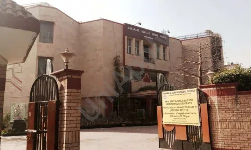 Maharaja Agrasen Model School, Pitampura, Delhi School Building