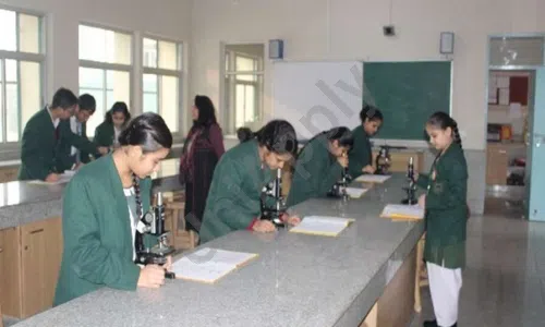 Mata Jai Kaur Public School, Phase 3, Ashok Vihar, Delhi Science Lab