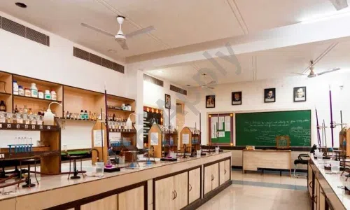 Maxfort School, Sector 23, Rohini, Delhi Science Lab 1