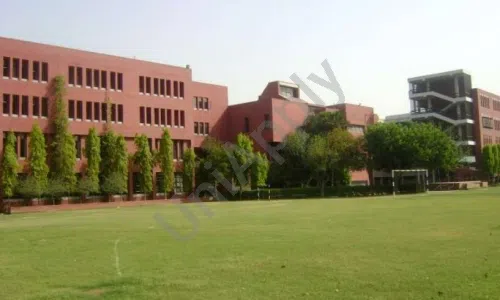 Montfort School, Phase 1, Ashok Vihar, Delhi School Building 1