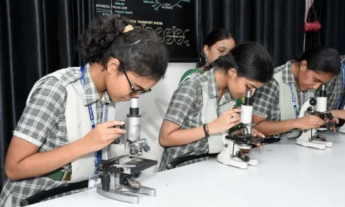 Mother Divine Public School, Sector 3, Rohini, Delhi Science Lab