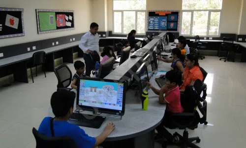 PP International School, Pitampura, Delhi Computer Lab