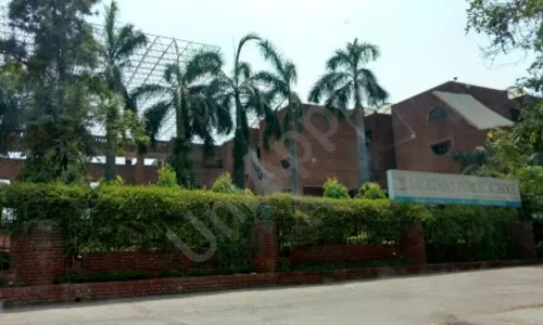 Sachdeva Public School, Sector 13, Rohini, Delhi School Building 1