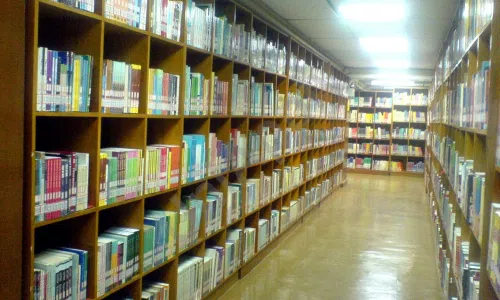 Sant Gyaneshwar Model School, Alipur, Delhi Library/Reading Room