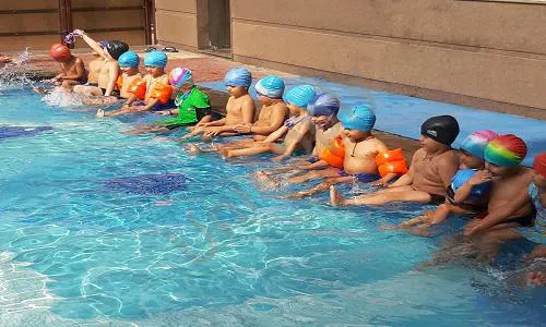 MRG School, Sector 3, Rohini, Delhi Swimming Pool 1