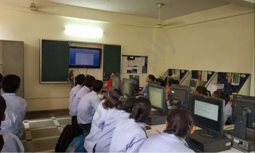 Vishal Bharti Senior Secondary School, Sarawati Vihar, Pitampura, Delhi Computer Lab