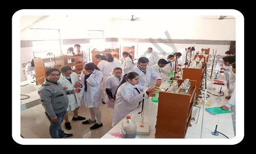 JAI HIND Public School, Pooth Khurd, Delhi Science Lab 3